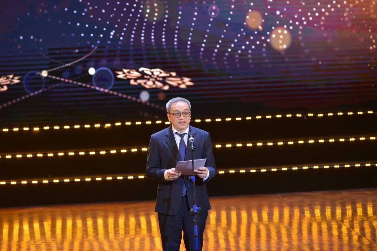 Thứ trưởng Phan Tâm phát biểu tại Lễ công bố và trao giải Sao Khuê 2021.