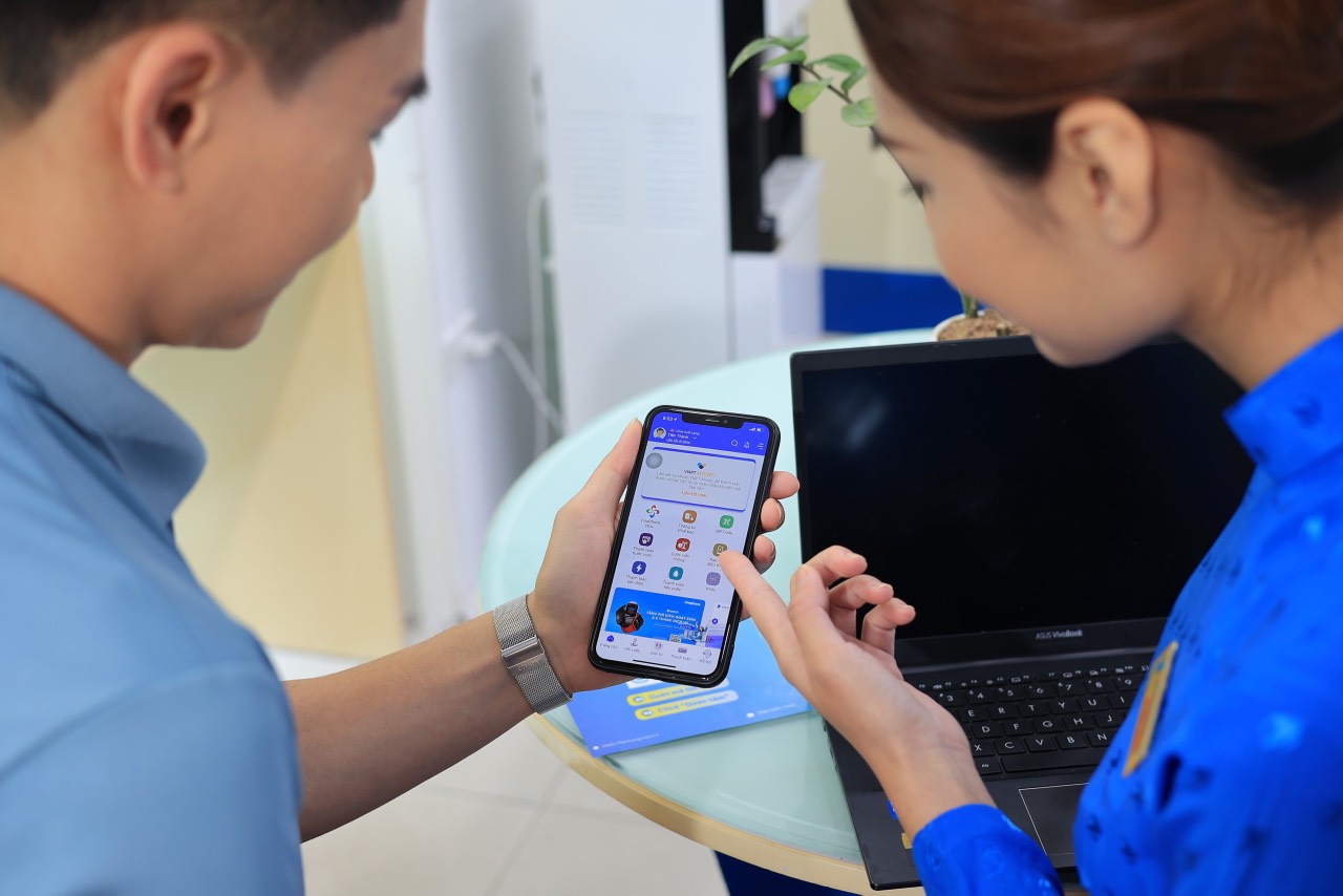 Khách hàng sau khi nhận được mã dự thưởng sẽ vào app My VNPT để tiến hành tự quay thưởng
