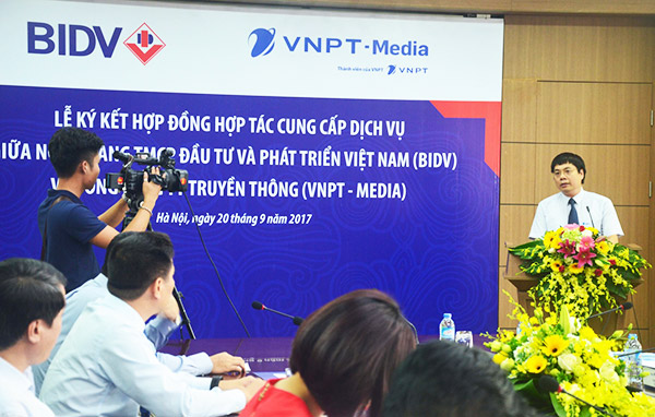Mr. To Manh Cuong, Deputy General Director of VNPT Group, Chairman of VNPT- Media