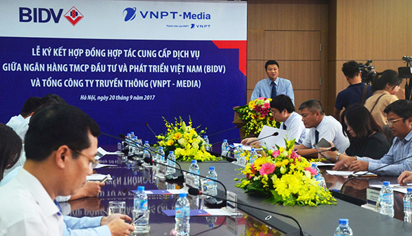Mr.Le Ngoc Lam, BIDV's Deputy General Director, spoke at the signing ceremony 