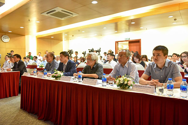 Buổi họp báo Phát động Giải thưởng Nhân tài Đất Việt thu hút sự quan tâm của các nhà lãnh đạo, các doanh nghiệp và báo giới.