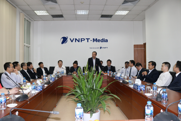 Tổng Giám đốc VNPT Phạm Đức Long phát biểu tại buổi gặp mặt CBNV VNPT - Media nhân dịp đầu xuân Kỷ Hợi