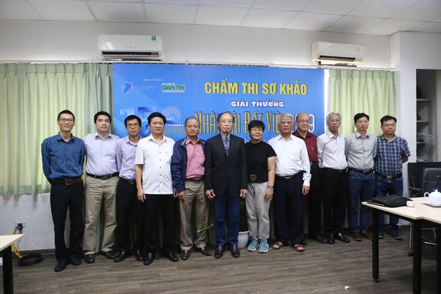 Hội đồng chấm thi sơ khảo giải thưởng Nhân tài Đất Việt 2019 trong lĩnh vực CNTT