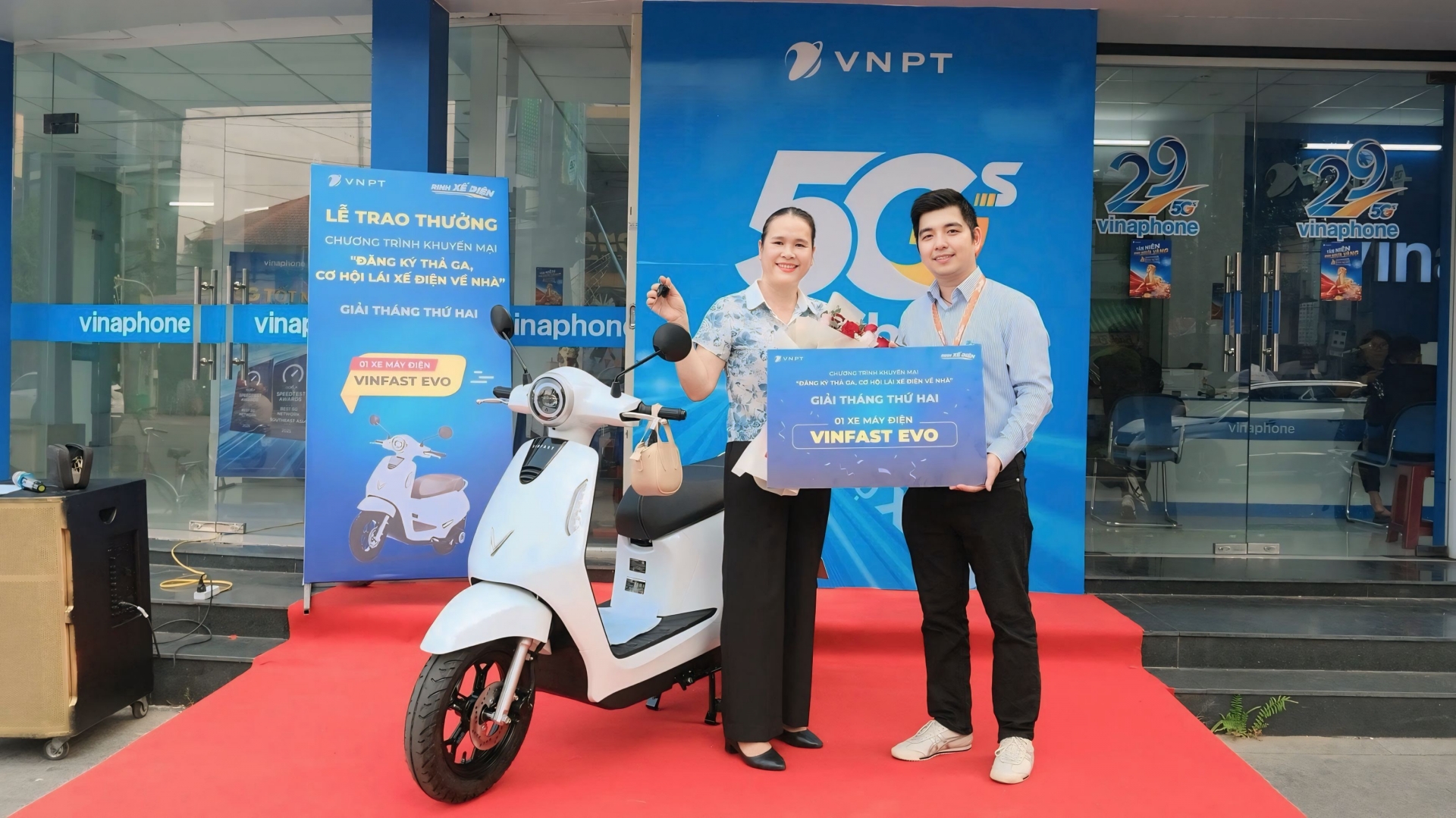 Khách hàng may mắn tiếp theo nhận xe điện VinFast từ Big Promotion 2026