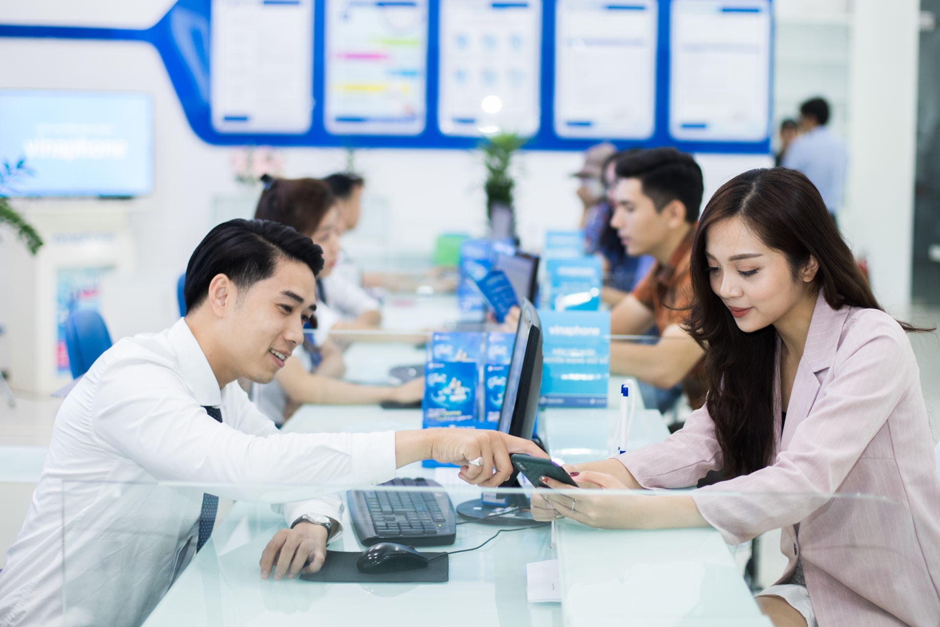 VNPT tập trung mọi nguồn lực để chuẩn hóa thông tin thuê bao nhanh chóng, chính xác và an toàn