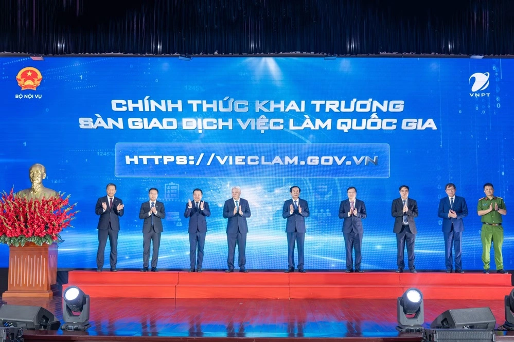 Chính thức khai trương Sàn giao dịch việc làm quốc gia