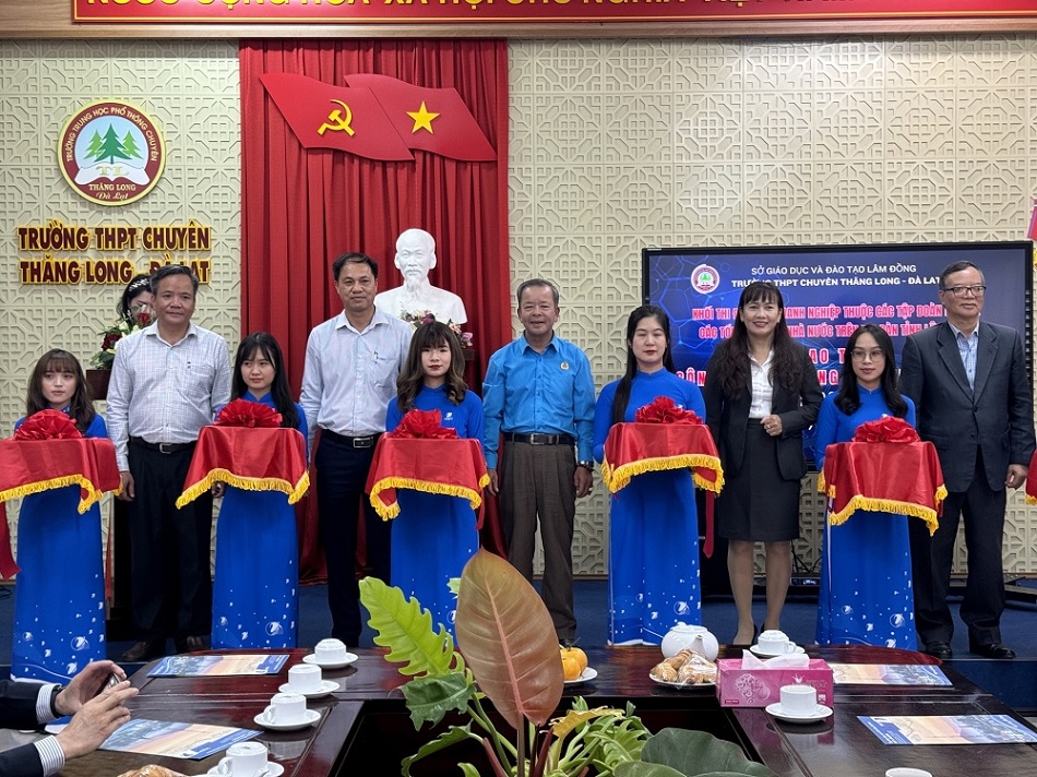 VNPT bàn giao mô hình Lớp học Thông minh đầu tiên trên địa bàn tỉnh Lâm Đồng