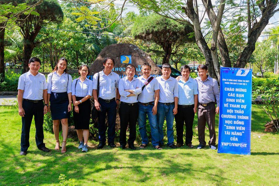 Hội thảo Chương trình học bổng Sinh viên tài năng VNPT tại Đà Nẵng