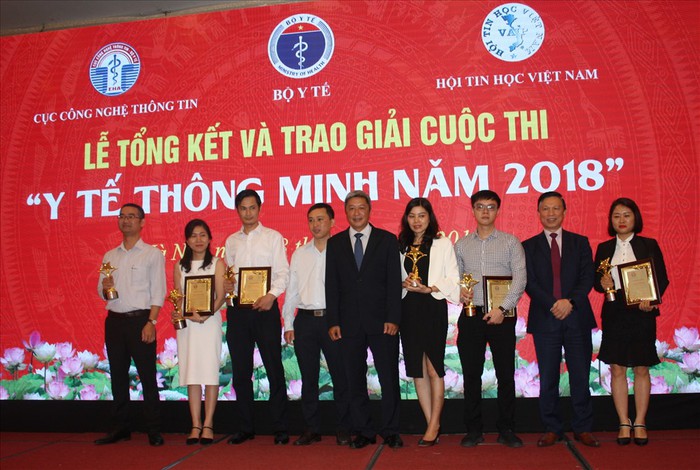 Trao giải cuộc thi Y tế thông minh 2018