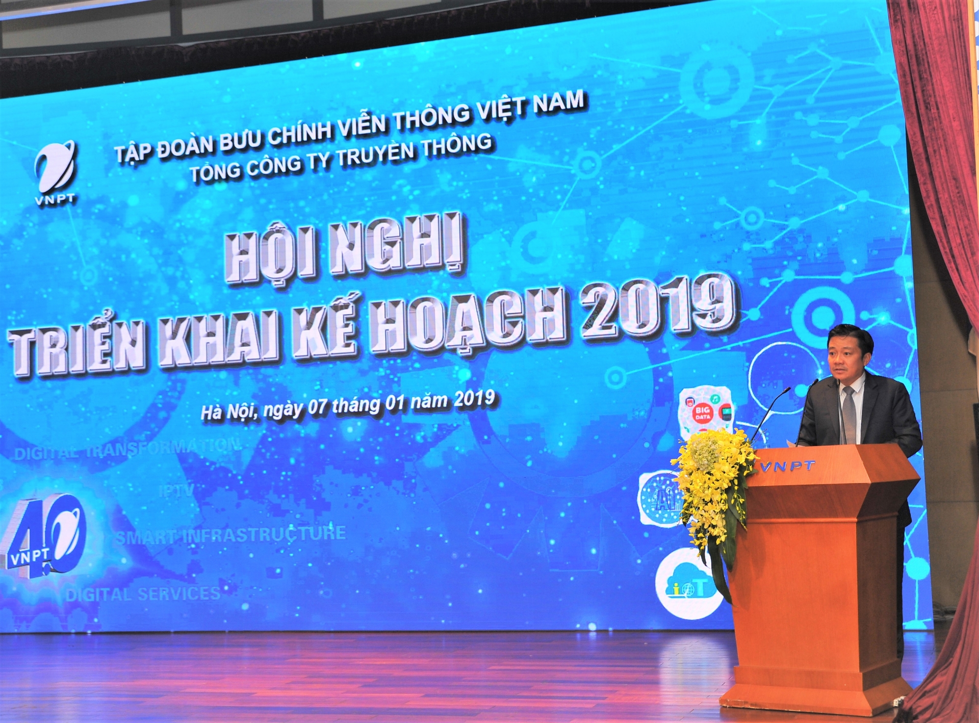 Mr. Huynh Quang Liem, VNPT's Deputy General Director, Chairman of VNPT-Media, gave speech at VNPT Media Corporation's Conference on 2019 Planning